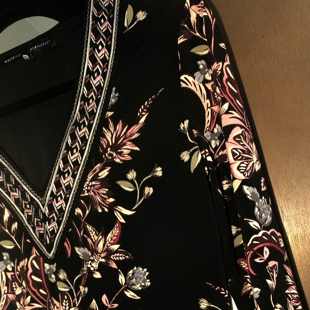 White House Black Market Floral V-neck Dress